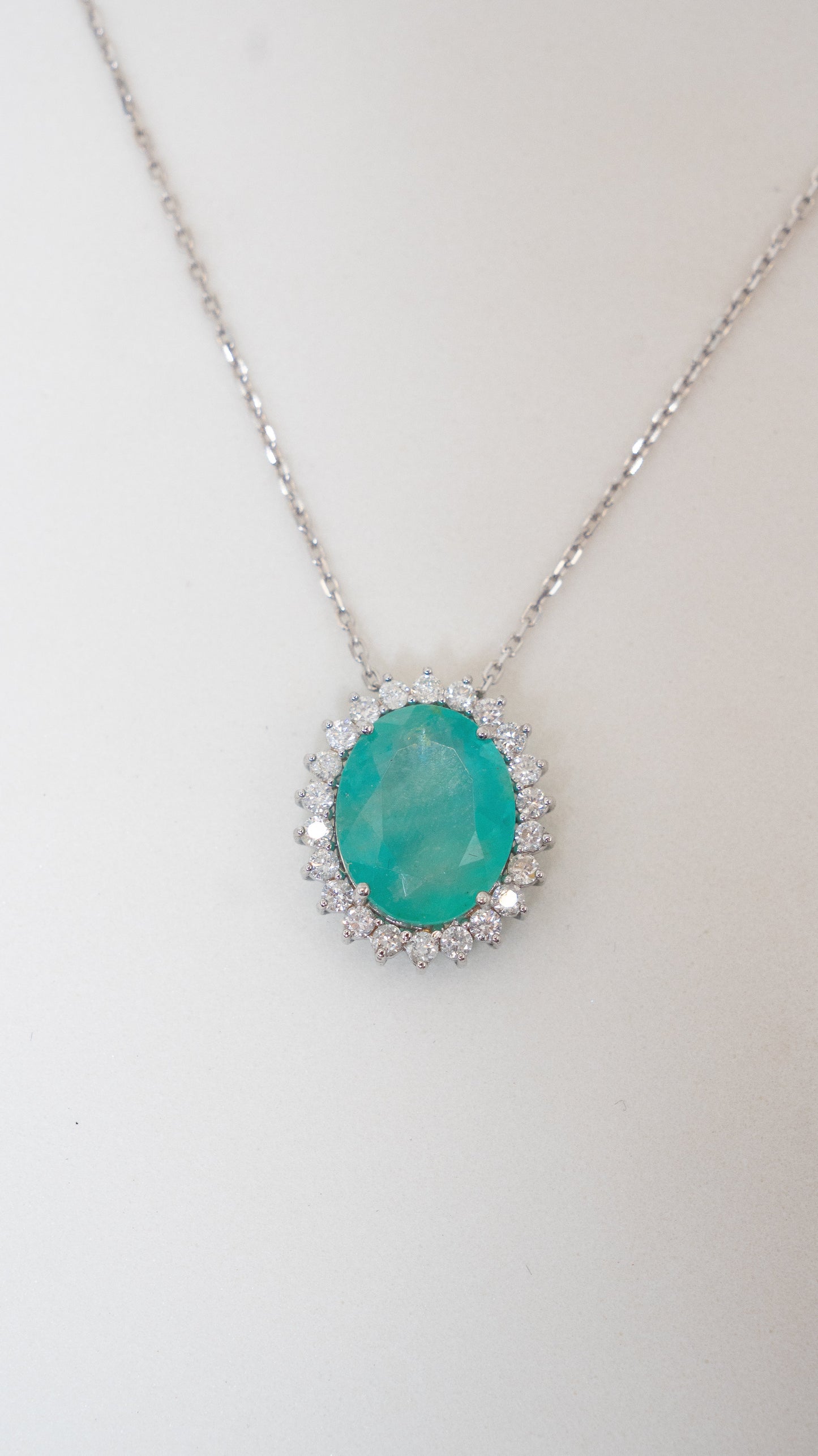 Colar Esmeralda diamantes