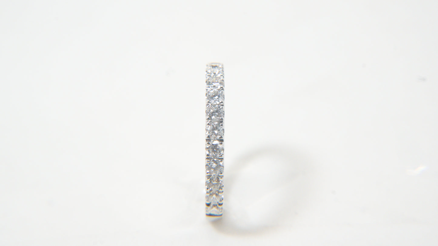 Meia aliança diamantes