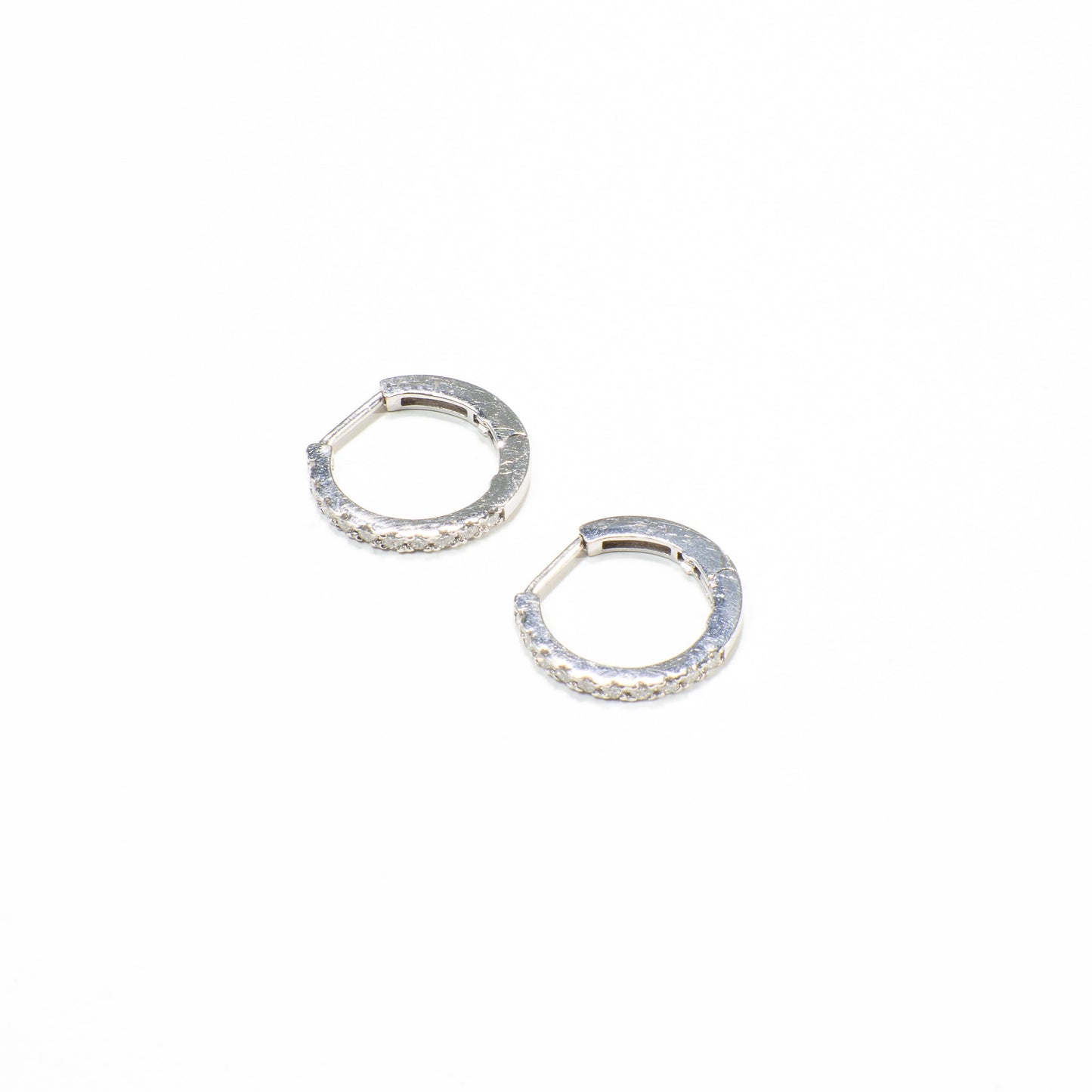 Brinco Argola de Diamantes P