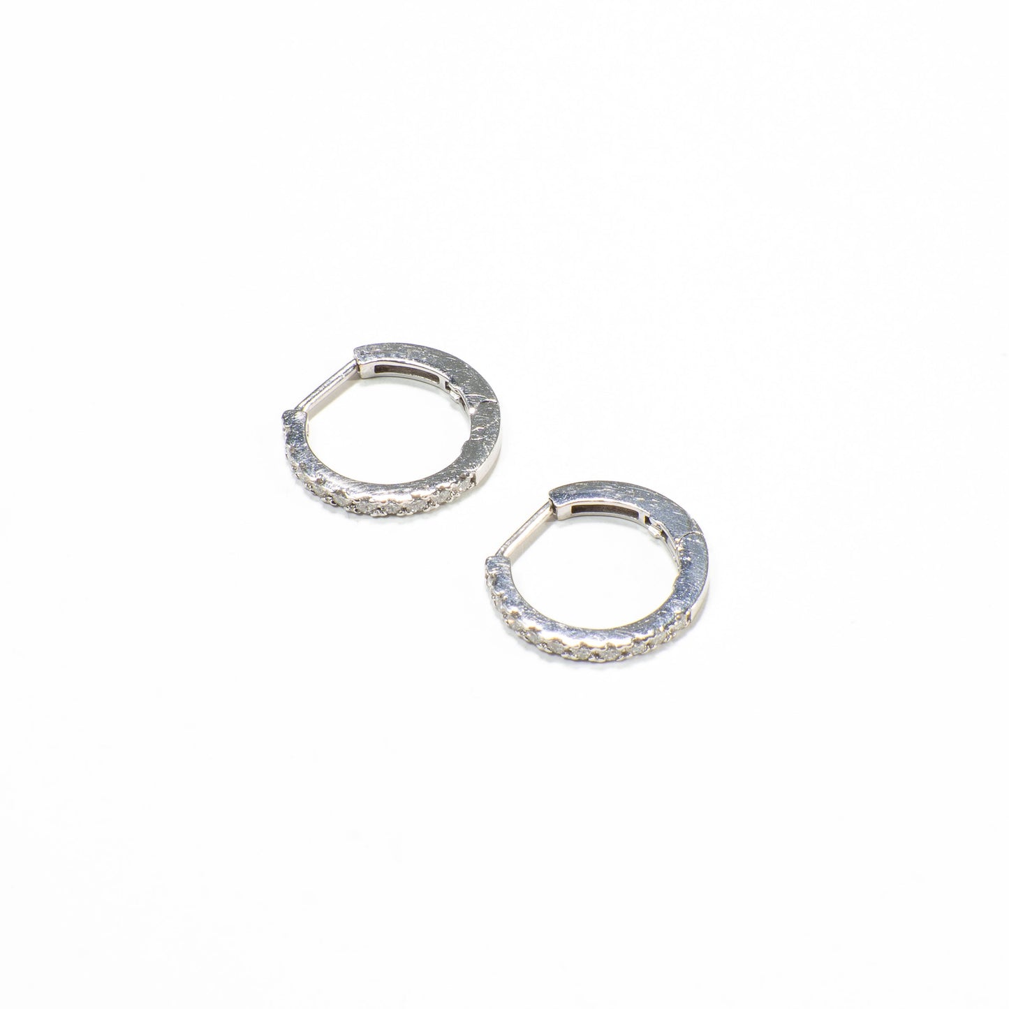 Brinco Argola de Diamantes P