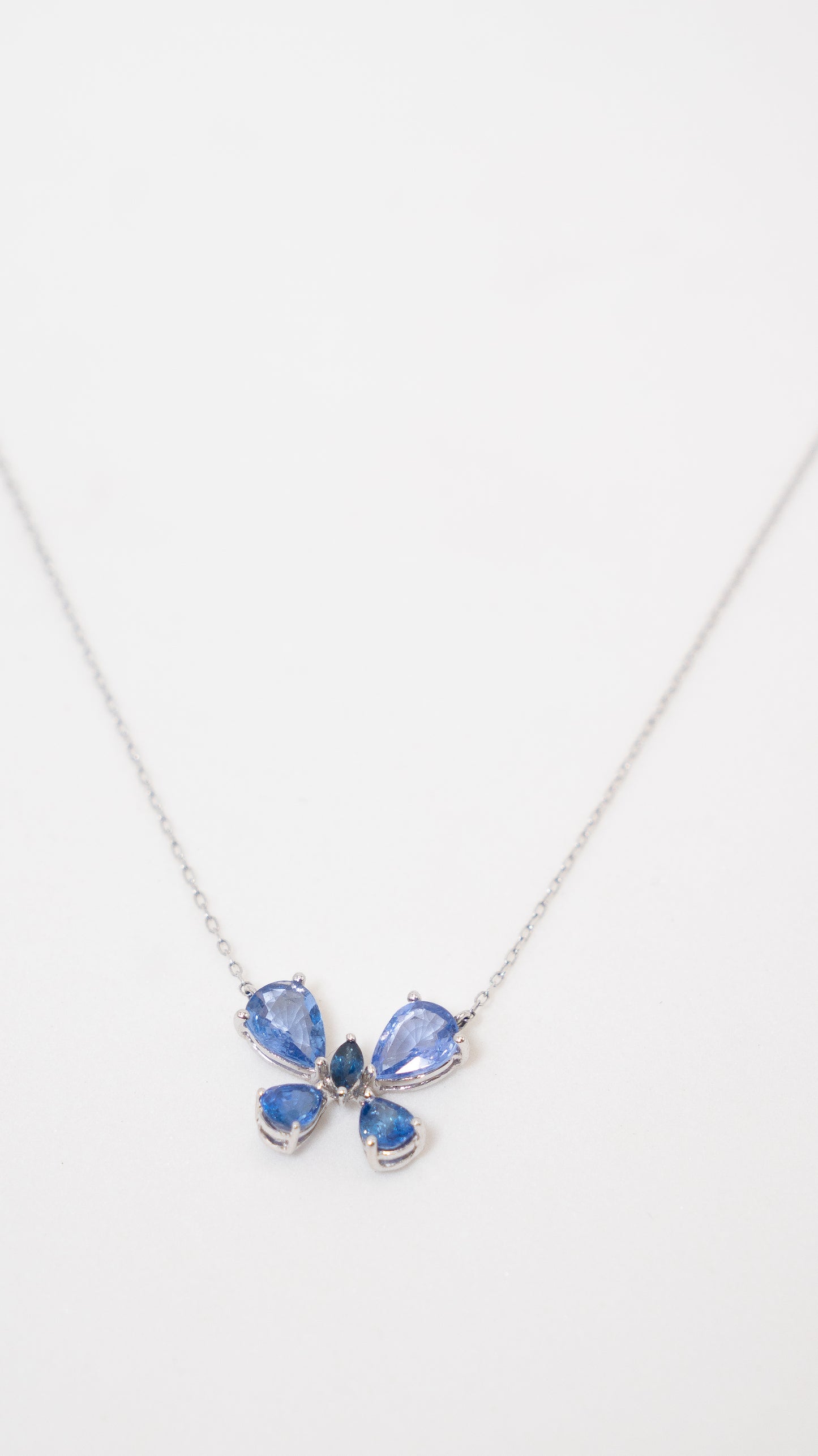 Colar Borboleta Safira